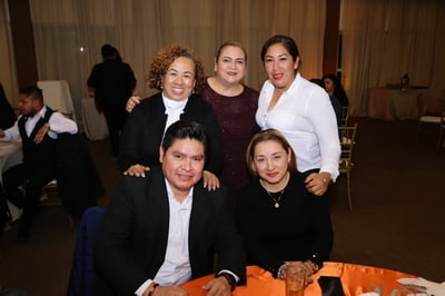 Estela Arellano, Jéssica Chiquito, Carmen Castillo, Eduardo Morales y Viana Salazar (EL SIGLO DE TORREÓN/ENRIQUE CASTRUITA)
