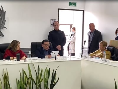 Lució Mijares pidió se ponga a consideración su solicitud en sesión extraordinaria de Cabildo. (EL SIGLO DE TORREÓN)