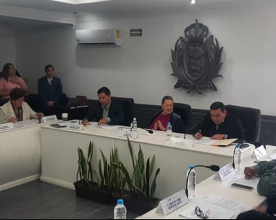 Fue en sesión de Cabildo donde el director del Sideapa, Francisco Escalera Tostado, brindó una explicación respecto al accidente. (EL SIGLO DE TORREÓN)