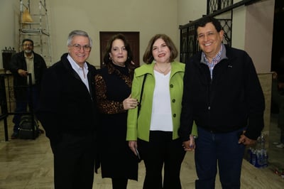Ramón Fernández, Marina Pruneda, Jorge y Lucía Salazar (EL SIGLO DE TORREÓN/ENRIQUE CASTRUITA)