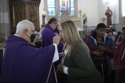 Miércoles de ceniza de la diócesis de Gómez Palacio. (CORTESÍA)