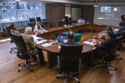 El secretario de la Sader, Víctor Villalobos participa en una reunión. (CORTESÍA)