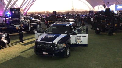 Autoridades presentaron el nuevo modelo de fortalecimiento de seguridad Coahuila y entregaron 150 patrullas y vehículos tácticos a la Policía Estatal para reforzar a esta corporación en los 38 municipios.