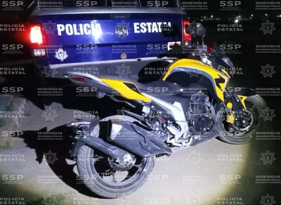 Imagen Policía Estatal asegura motocicleta robada en Lerdo
