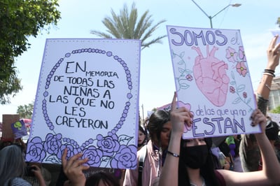  Manifestación colectivo de mujeres en Gómez Palacio. (ARCHIVO)