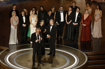 Oppenheimer recibe el Oscar a Mejor Película. (EFE)