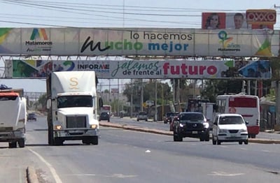 Imagen Retrasan prohibición al paso de camiones doble remolque por el periférico López Sánchez