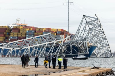 Imagen El carguero emitió emergencia y se dio el alto al tráfico en puente de Baltimore: gobernador
