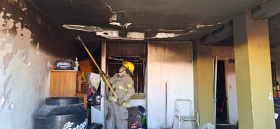 Imagen Se incendia vivienda en fraccionamiento Rincón La Merced en Torreón