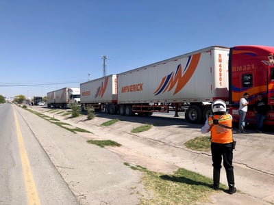 Imagen Comienzan multas por circular por periférico a operadores de camiones full