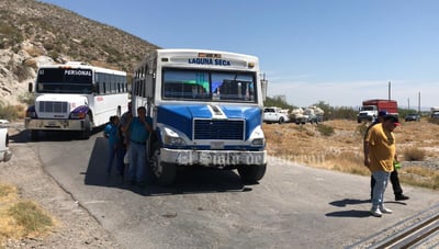 Imagen Con tres camiones prestados solucionarán deficiencias del servicio en ejidos de Matamoros y Viesca