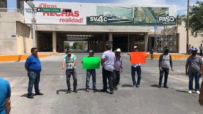 Los inconformes bloqueron la circulación en la avenida Allende.