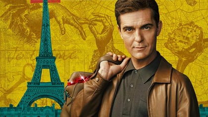 Berlín, el 'hermanísimo' sociópata de El Profesor de 'La casa de papel', vuelve a la vida en una serie derivada, 'Berlín', donde se cuenta, con mucho sentido del humor, uno de sus golpes más sonados: hacer desaparecer casi como por arte de magia 44 millones de euros en joyas. EFE
