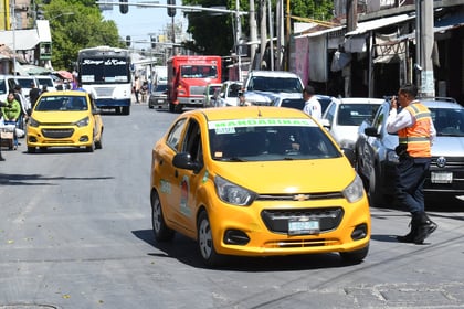 Ante el aumento de taxistas en estado de ebriedad, la autoridad busca endurecer medidas para la cancelación definitiva de licencias.