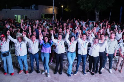 Las y los candidatos de la coalición Fuerza y Corazón por México se reunieron con asociaciones civiles. (DIANA GONZÁLEZ)