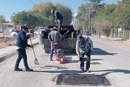 Intensifican trabajos de bacheo en Lerdo