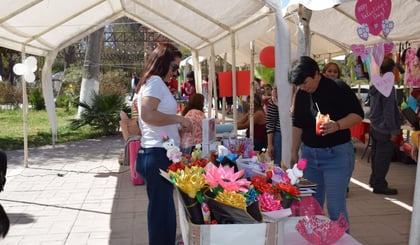 Organizan 'Mercadito del Amor' en apoyo a los emprendedores de San Pedro