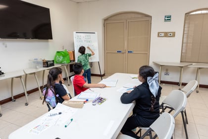 Peñoles ofrece taller a docentes y padres de familia para acompañar a la Generación Alfa