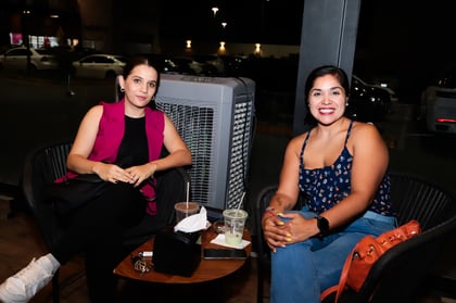 Carolina Mejía y Alejandra Requejo.