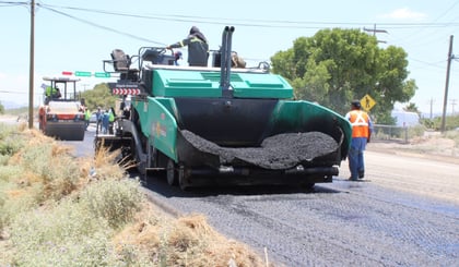 Supervisan avance de pavimentación en el Libramiento La América en San Pedro
