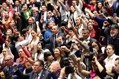 Gasto en alimentos de legisladores aumentó 49 % de 2019 a 2024
