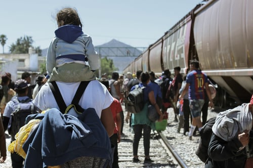 Reportaje La infancia desplazada, huellas de los niños migrantes