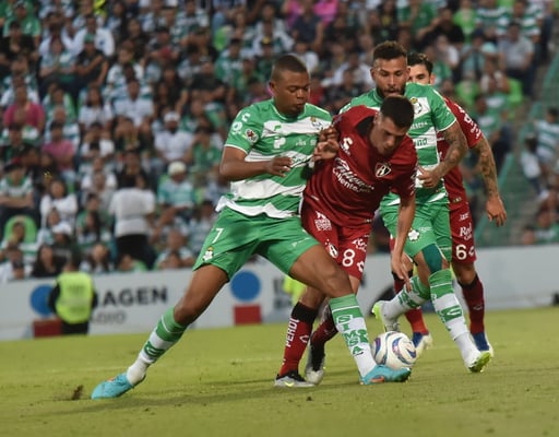 En la tercera jornada de la pasada campaña del Apertura 2023, se registró un empate sin goles en el partido celebrado en el Estadio Corona. (ARCHIVO)