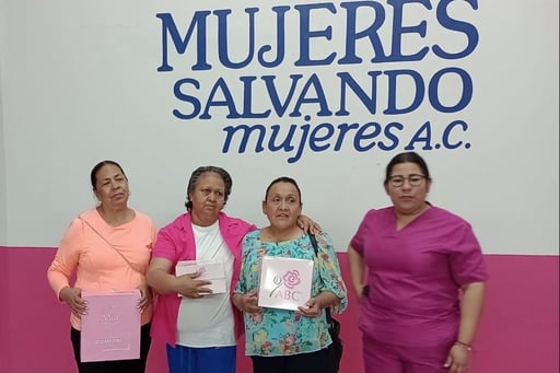 En apoyo y atención a las mujeres sobrevivientes del cáncer de mama, el Instituto Municipal de la Mujer de Lerdo, en coordinación con la asociación civil “Mujeres Salvando Mujeres”, hizo entrega de prótesis mamarias.