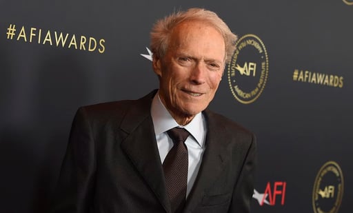 Imagen Clint Eastwood desata preocupación entre sus fanáticos por su apariencia a los 93 años