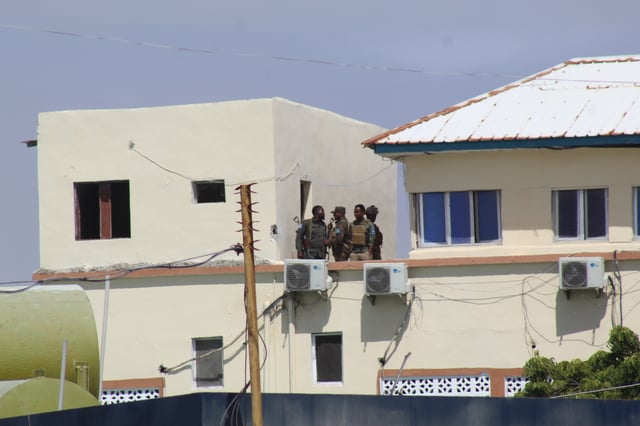 Atentando en hotel de Somalia deja al menos 21 muertos