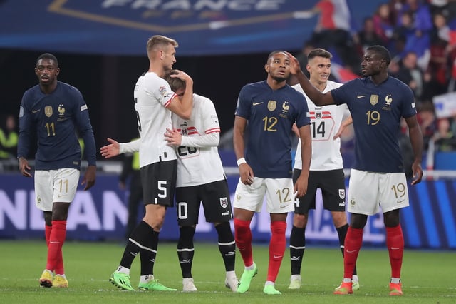Francia vence a Austria gracias a su 'tridente' de 2018