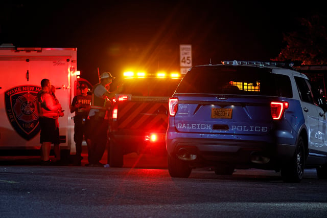 Tiroteo deja al menos 5 muertos, entre ellos un policía, en Raleigh, Carolina del Norte