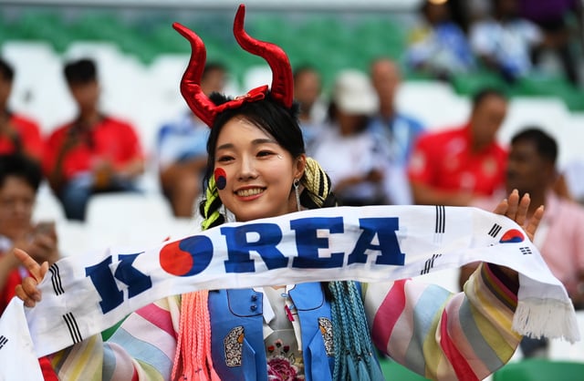 La afición del Korea Vs. Uruguay