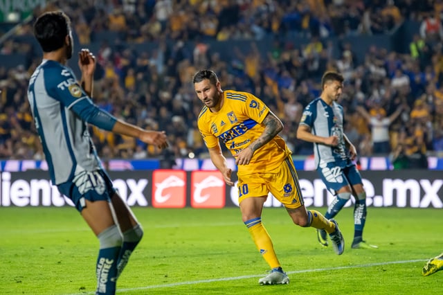 Tigres golea al campeón Pachuca