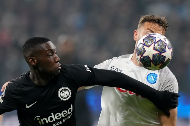Napoli gana con ayuda de Hirving Lozano en ida de Octavos Napoli gana con ayuda de Hirving Lozano en ida de Octavos