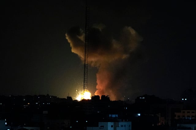 Ejército israelí bombardea Gaza tras disparo de proyectiles hacia su territorio
