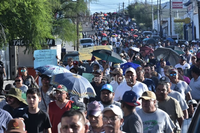 Marchan todos por la reactivación de AHMSA