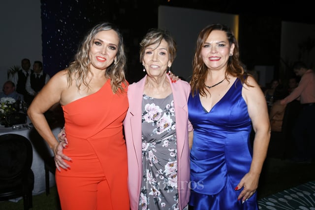 Ana Luisa, María Luisa y Raquel.