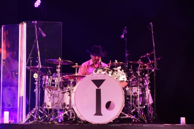 Disfrutan concierto de Intocable en Torreón