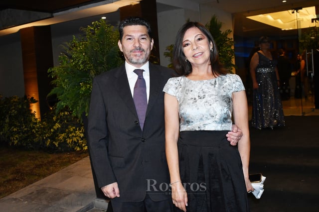 -Gustavo Núñez y Dora Alicia de la Cruz Robles
