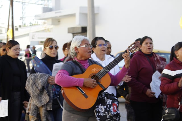 Con peregrinación, mercado Abastos de Torreón agradece a la Virgen de Guadalupe