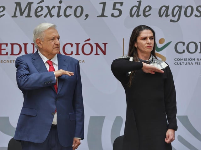 López Obrador abandera a delegación paralímpica de París 2024