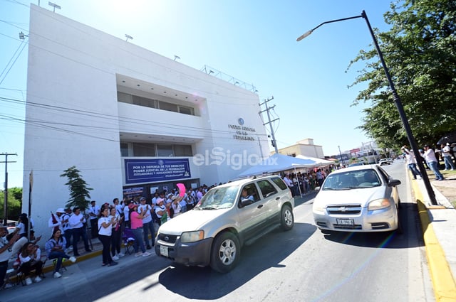 Siguen protestas por reforma judicial en Torreón, llevan bloqueo a Colón y Escobedo