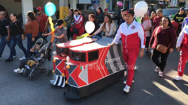 Peregrinación por la Virgen de Guadalupe en Día del Ferrocarrilero