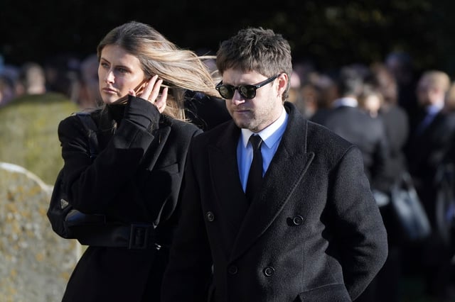 Los integrantes de One Direction se reúnen en público en el funeral de Liam Payne