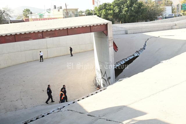 Metrobús Laguna: Colapsa estructura de una de las losas