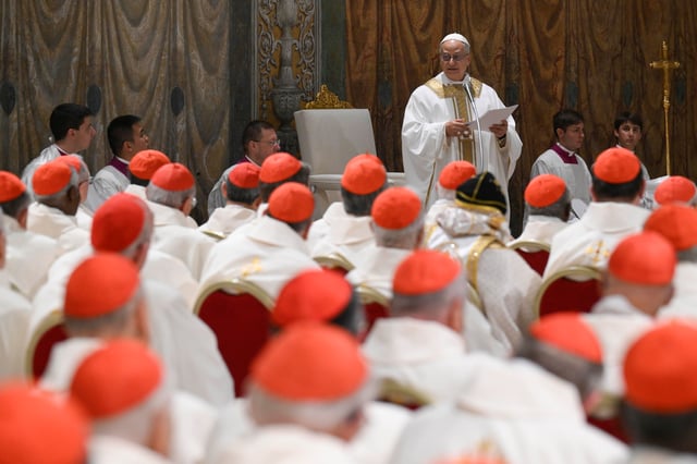 Papa León XIV ofrece su primera misa en la Capilla Sixtina Papa León XIV ofrece su primera misa en la Capilla Sixtina