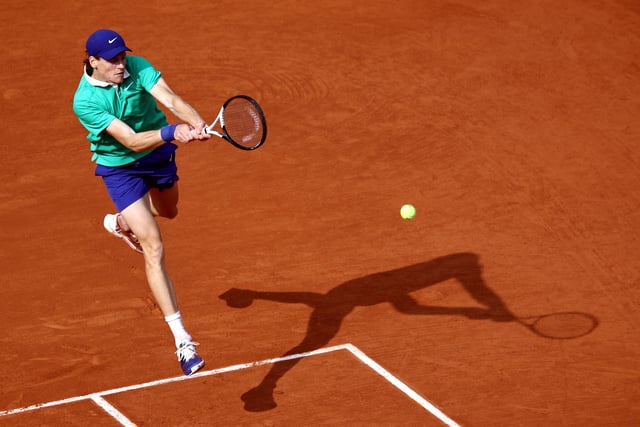 Carlos Alcaraz gana a Jannik Sinner en la final más larga de la historia de Roland Garros Carlos Alcaraz gana a Jannik Sinner en la final más larga de la historia de Roland Garros