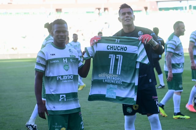 Realizan en el Corona partido de homenaje a Oswaldo Sánchez Realizan en el Corona partido de homenaje a Oswaldo Sánchez