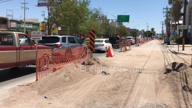 Esta mañana comenzaron a verse algunas labores de retiro de árboles que se localizan en el camellón del bulevar Independencia, para permitir la construcción del paso inferior vehicular del sistema vial Abastos-Independencia de esta ciudad.

De acuerdo con el diagnóstico de dependencias involucradas en la obra, son 47 árboles los que se van a talar, por lo que estas labores ya se llevan a cabo, sobre todo en el caso de los que ya están más dañados.
